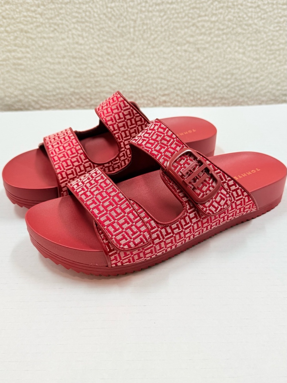 Tommy Hilfiger Red Logo Slide Sandals Size Women's 10 New